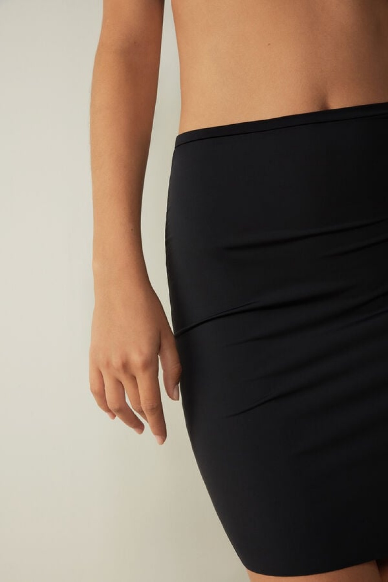 Black Intimissimi Skirt in Microfiber | GCAUC22755